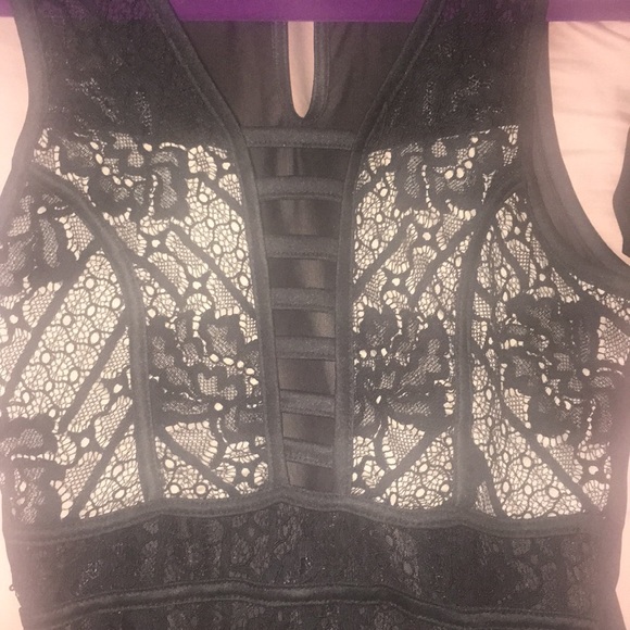 Lace Leotard - Picture 4 of 8